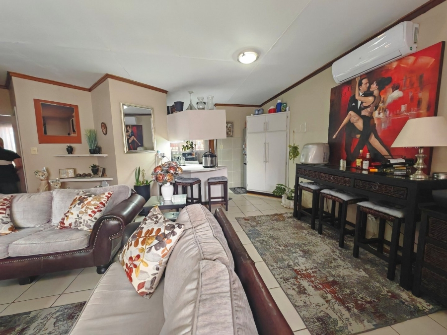 2 Bedroom Property for Sale in Pellissier Free State